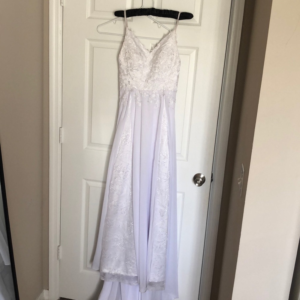 Wedding dress